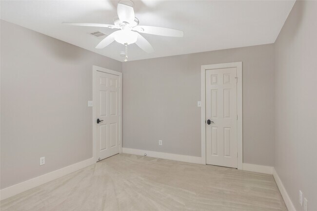 Building Photo - 1207 Nagle St