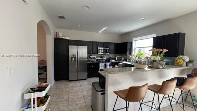 Building Photo - 9446 SW 170th Ave