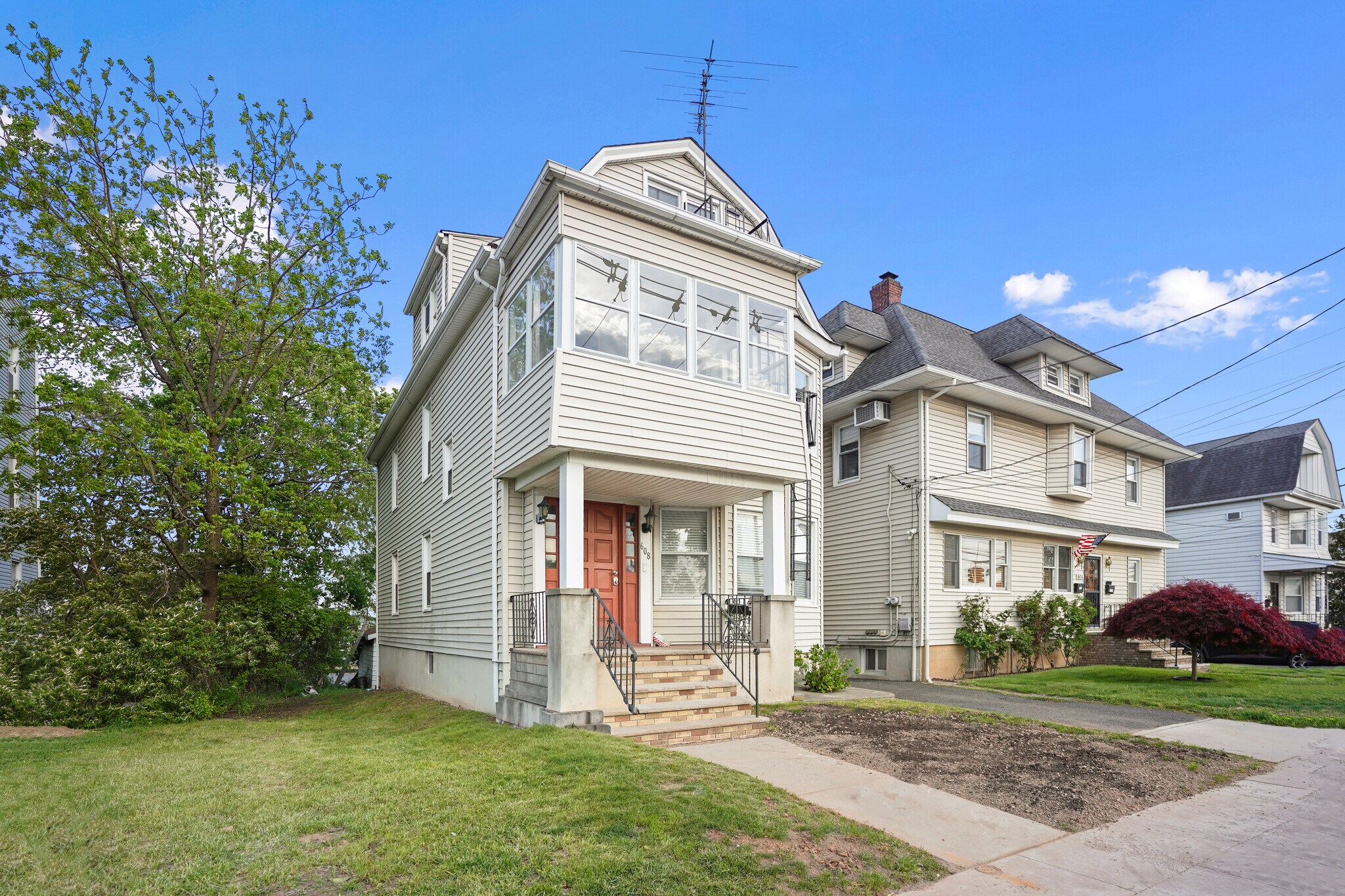 Building Photo - 608 Washington Ave