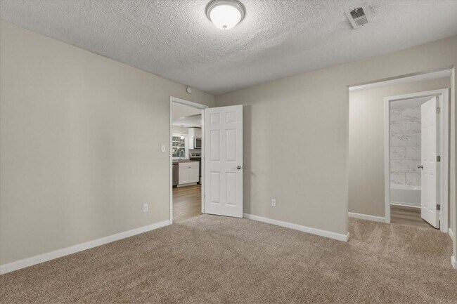 Building Photo - 720 Forbes St