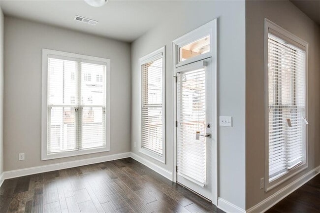 Building Photo - 4308 Parkside Pl