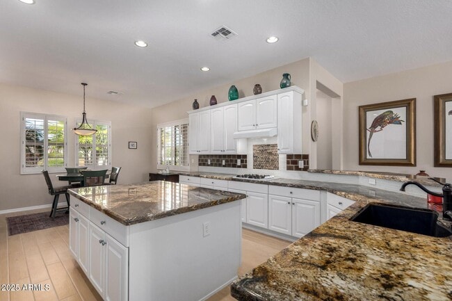 Building Photo - 12835 W Chapala Ct