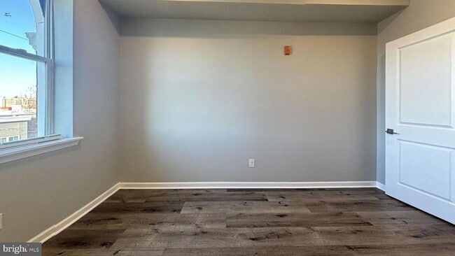 Building Photo - 3232 W Berks St