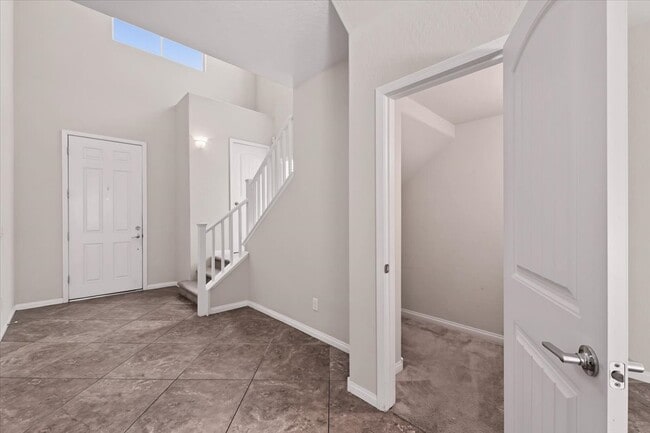 Building Photo - 10429 Deer Heights St