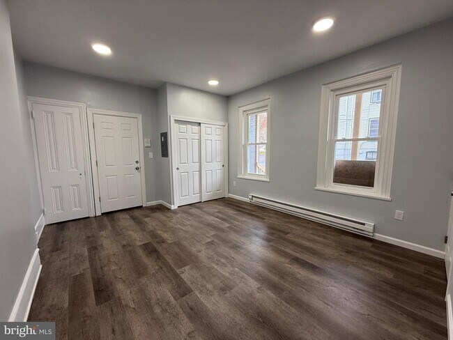 Building Photo - 1156 Franklin St