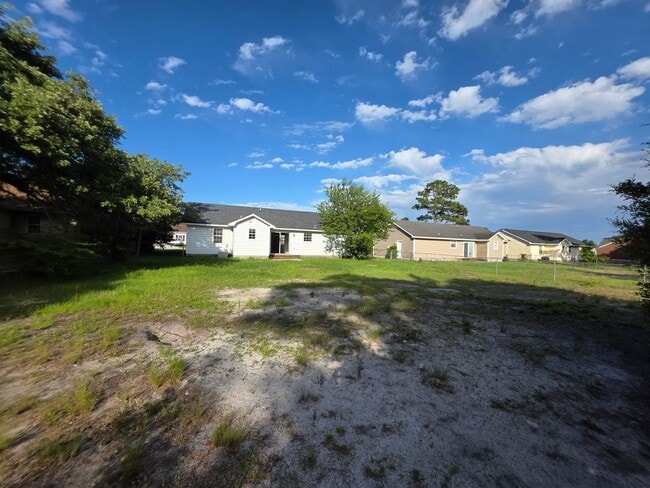 Building Photo - 206 S Ginger Dr