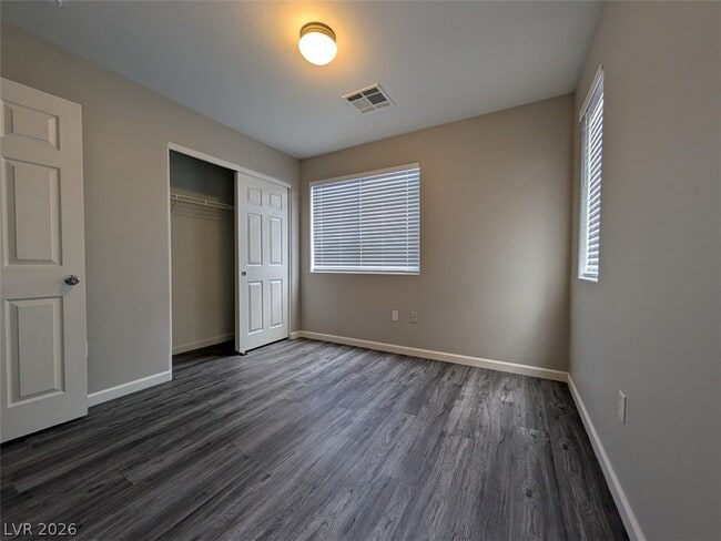 Building Photo - 10308 Faustine Ave
