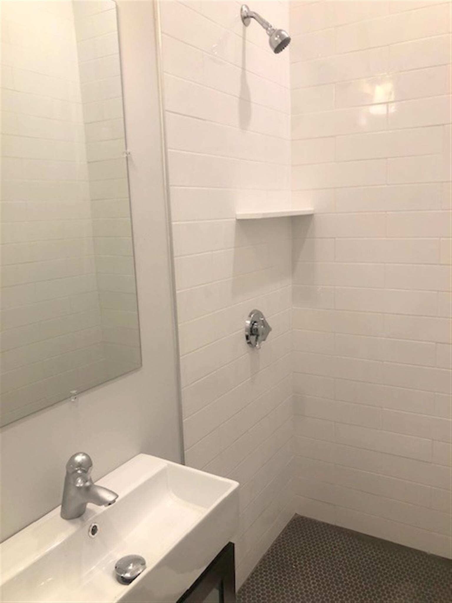 Building Photo - 75 Kinnaird St