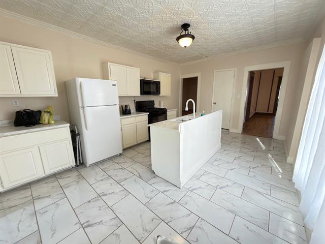 Building Photo - 428 W Morgan St