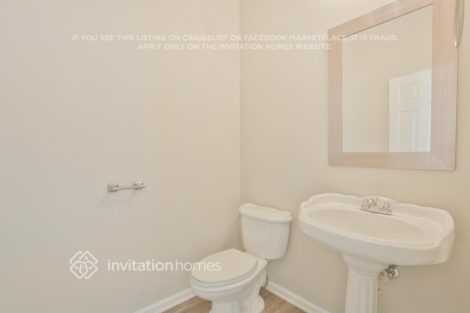 Building Photo - 3851 Lake Sanctuary Way