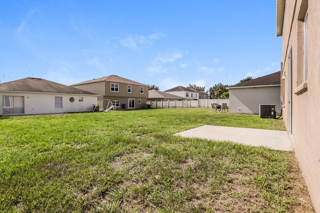 Building Photo - 10510 Boyette Creek Blvd