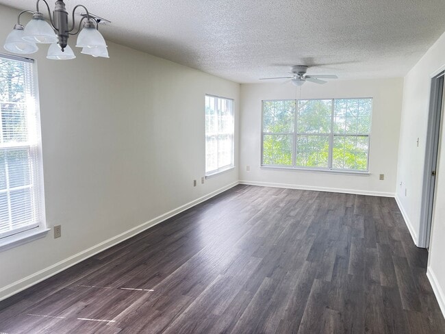 Building Photo - Now Available, Two Bedroom Condo at Club Villas in Little River. Community Pool!