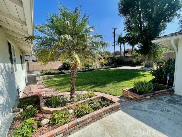 Building Photo - 15702 Del Prado Dr