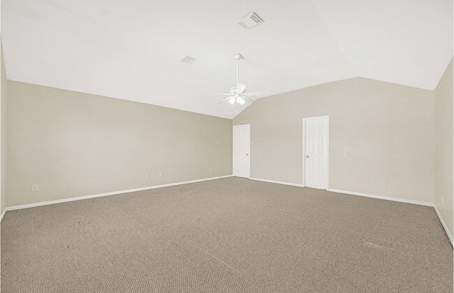 Building Photo - 1309 S Heron Dr