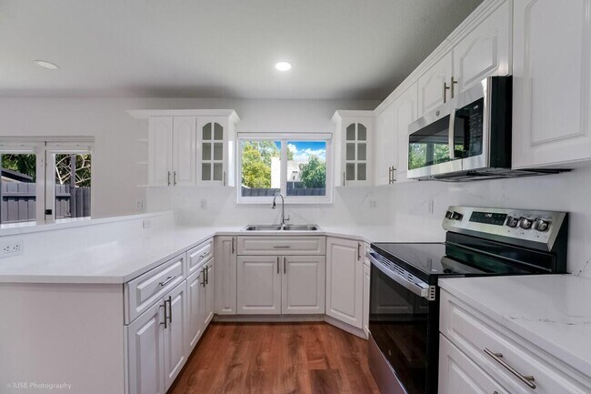 Building Photo - 1293 NW 38th St