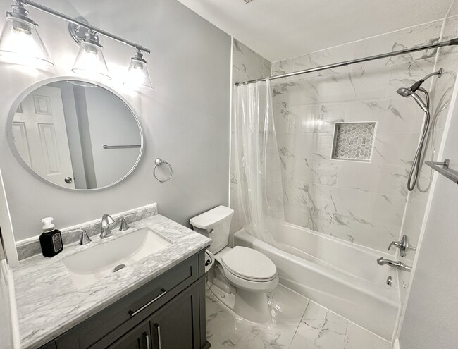 Building Photo - 5821 Inman Park Cir