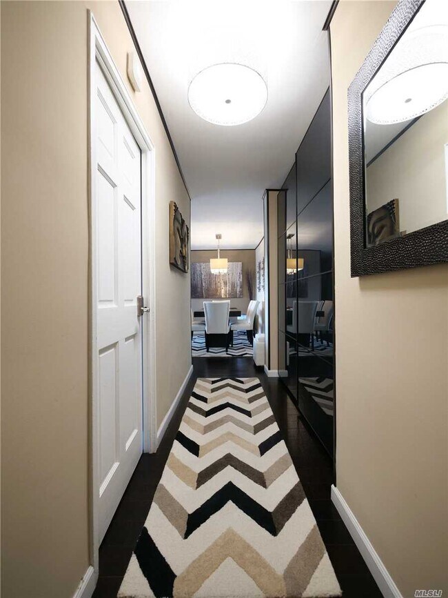 6120 Grand Central Pkwy 6120 Grand Central Pkwy Queens NY 11375