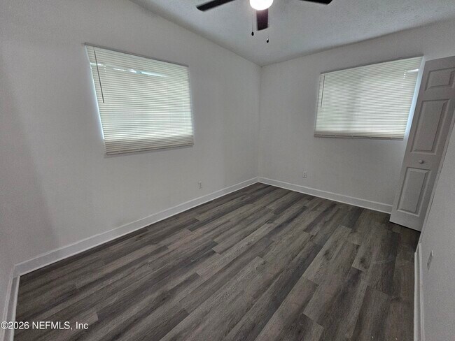 Building Photo - 10228 Westmar Rd