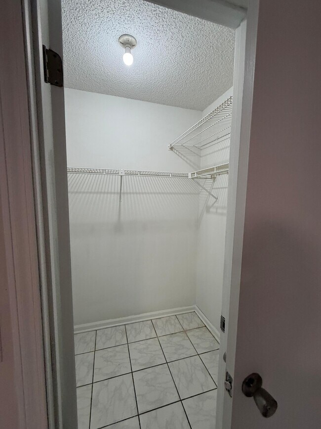 Building Photo - 7984 Gulf Rd S