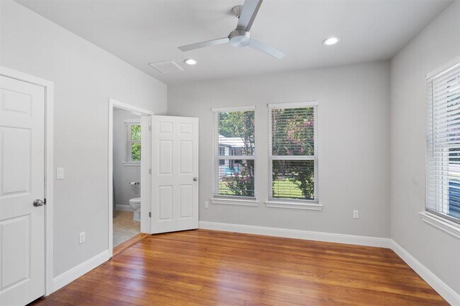 Building Photo - 1102 Woodland Ave