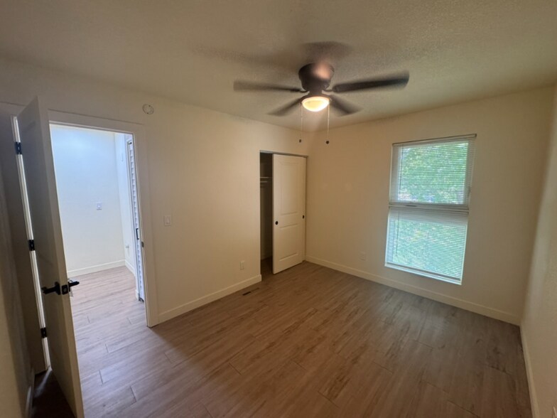 Building Photo - 1624 Banyan Dr