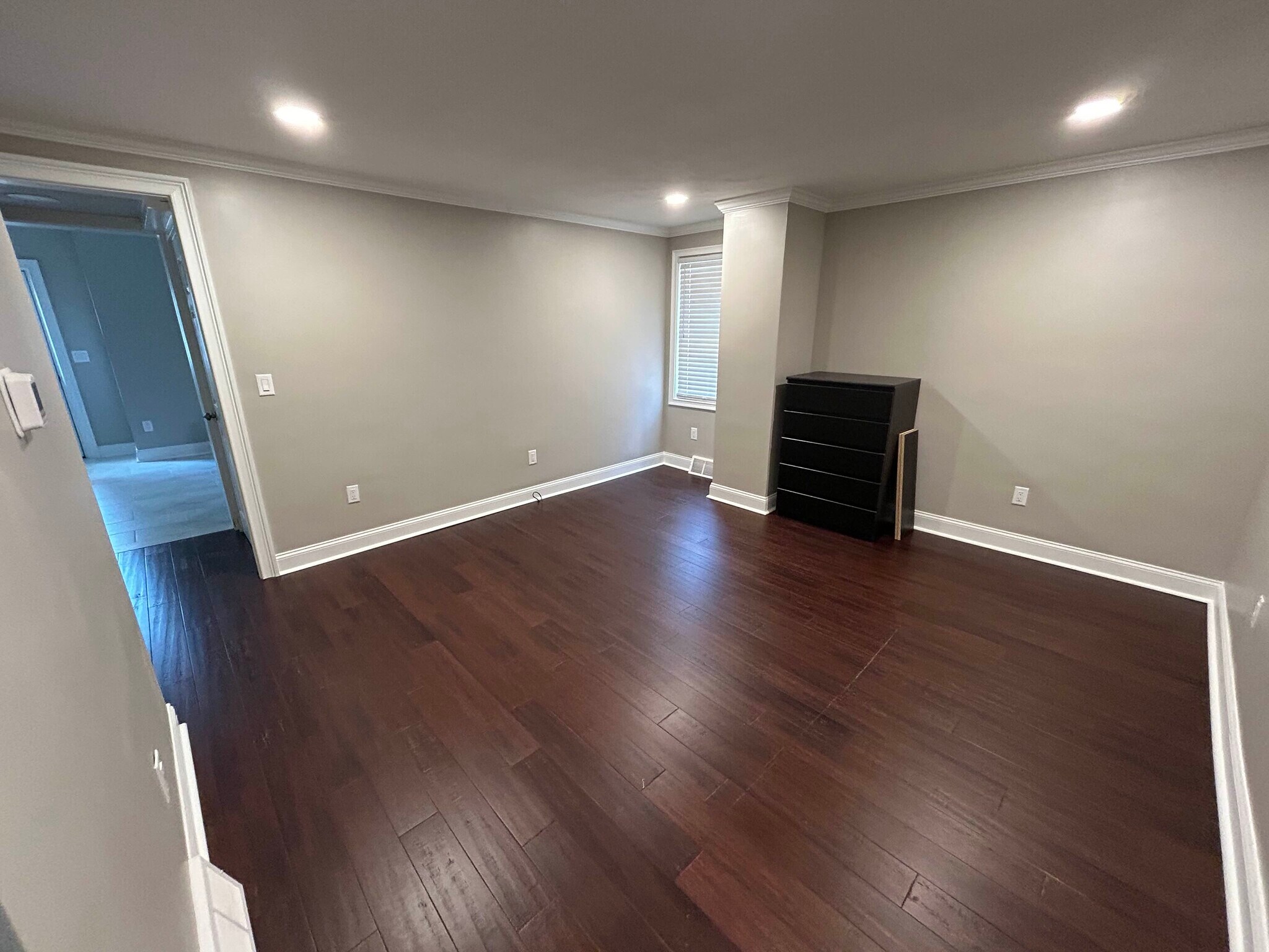 Building Photo - 4054 Howley St