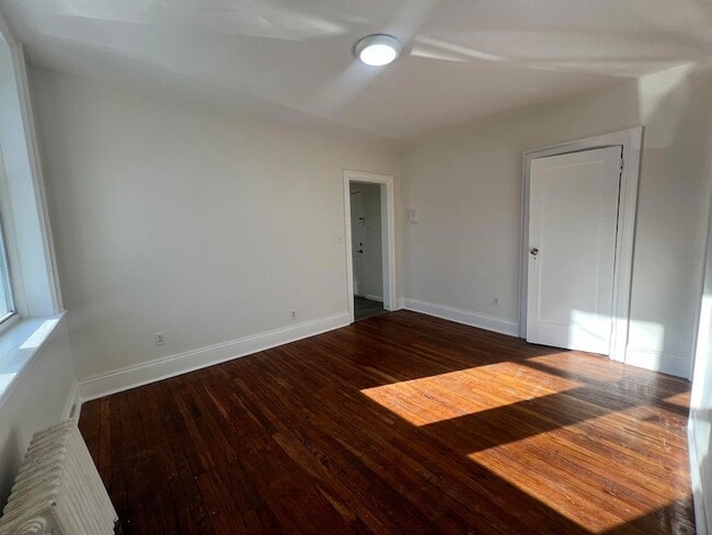 Building Photo - 197 Lafayette Pl