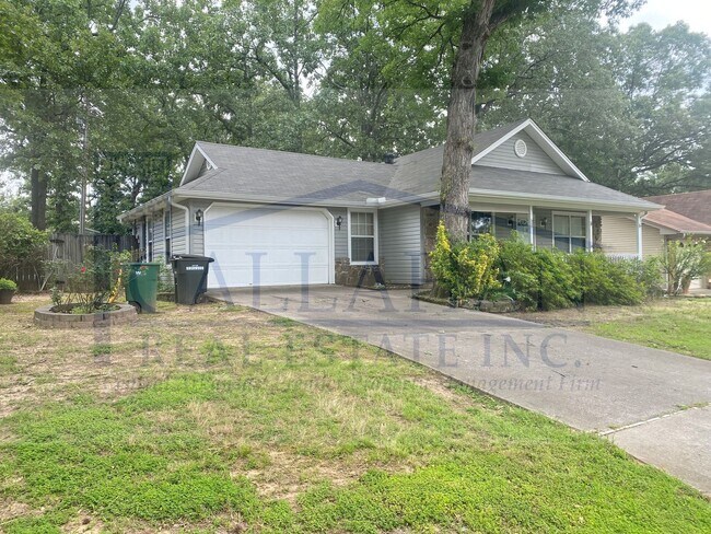 Building Photo - Sherwood 3 Bedroom Home