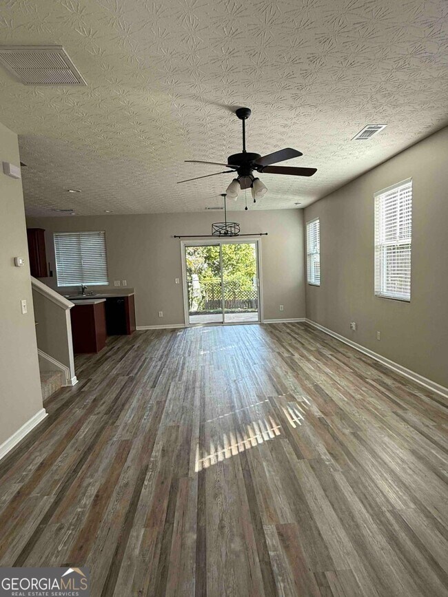 Building Photo - 503 Sautee Pl