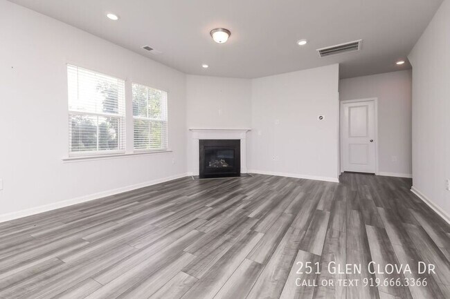 Building Photo - 251 Glen Clova Dr