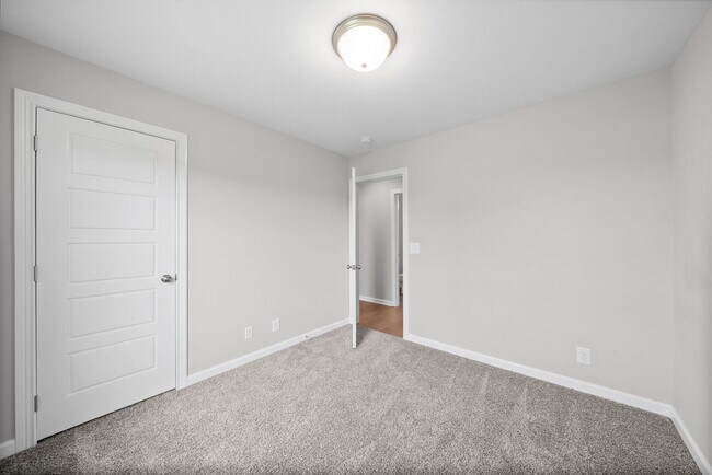 Building Photo - 1493 Fredrick Dr