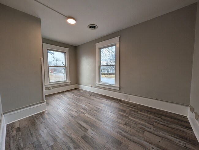 Building Photo - 101 Thomas Rd