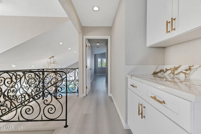 Building Photo - 24739 Vía Madera