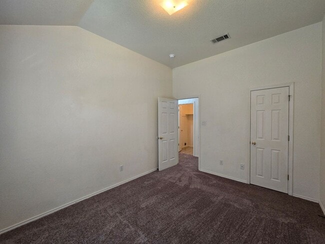 Building Photo - RENT REDUCTION - AVAILABLE NOW!