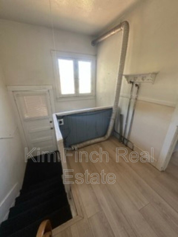 Building Photo - 591 E 300 N