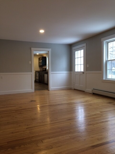 Building Photo - 16 Etna Rd