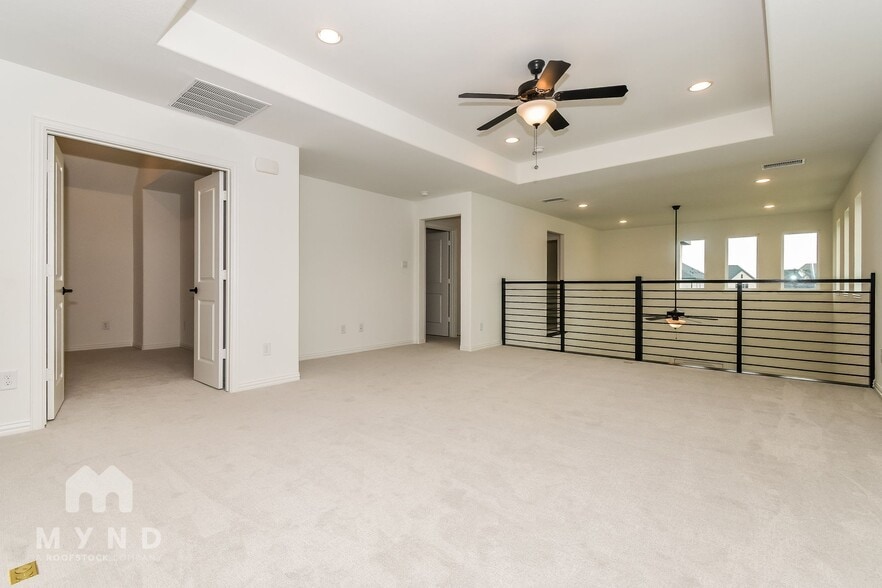 Building Photo - 15518 Kestrel Mews