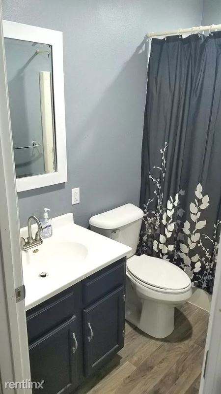 Building Photo - 2 br, 1 bath Townhome - 13 1/2 Morningside Dr