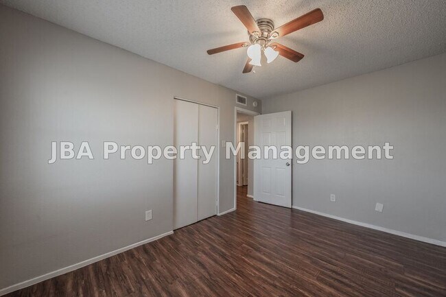 Building Photo - 1770 Farleigh Ct