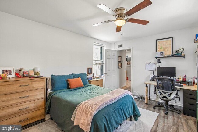 Building Photo - 117 Green Ln