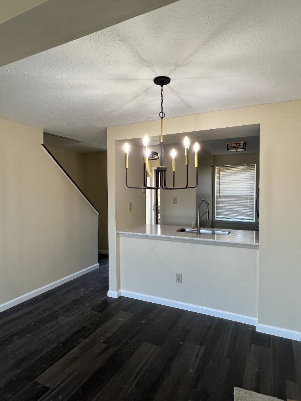 Building Photo - 378 Scott Ln