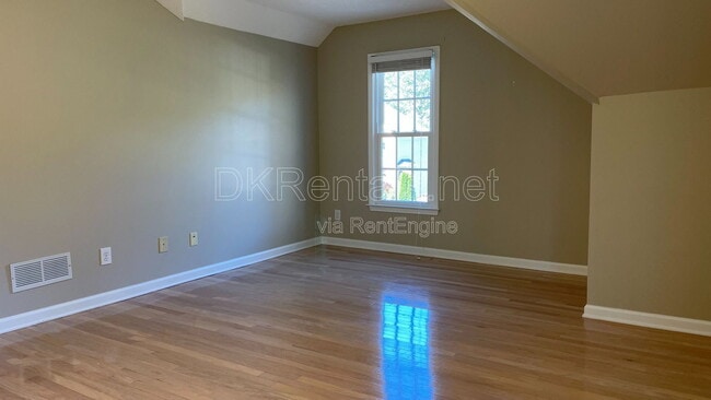 Building Photo - 416 Carmain Ln