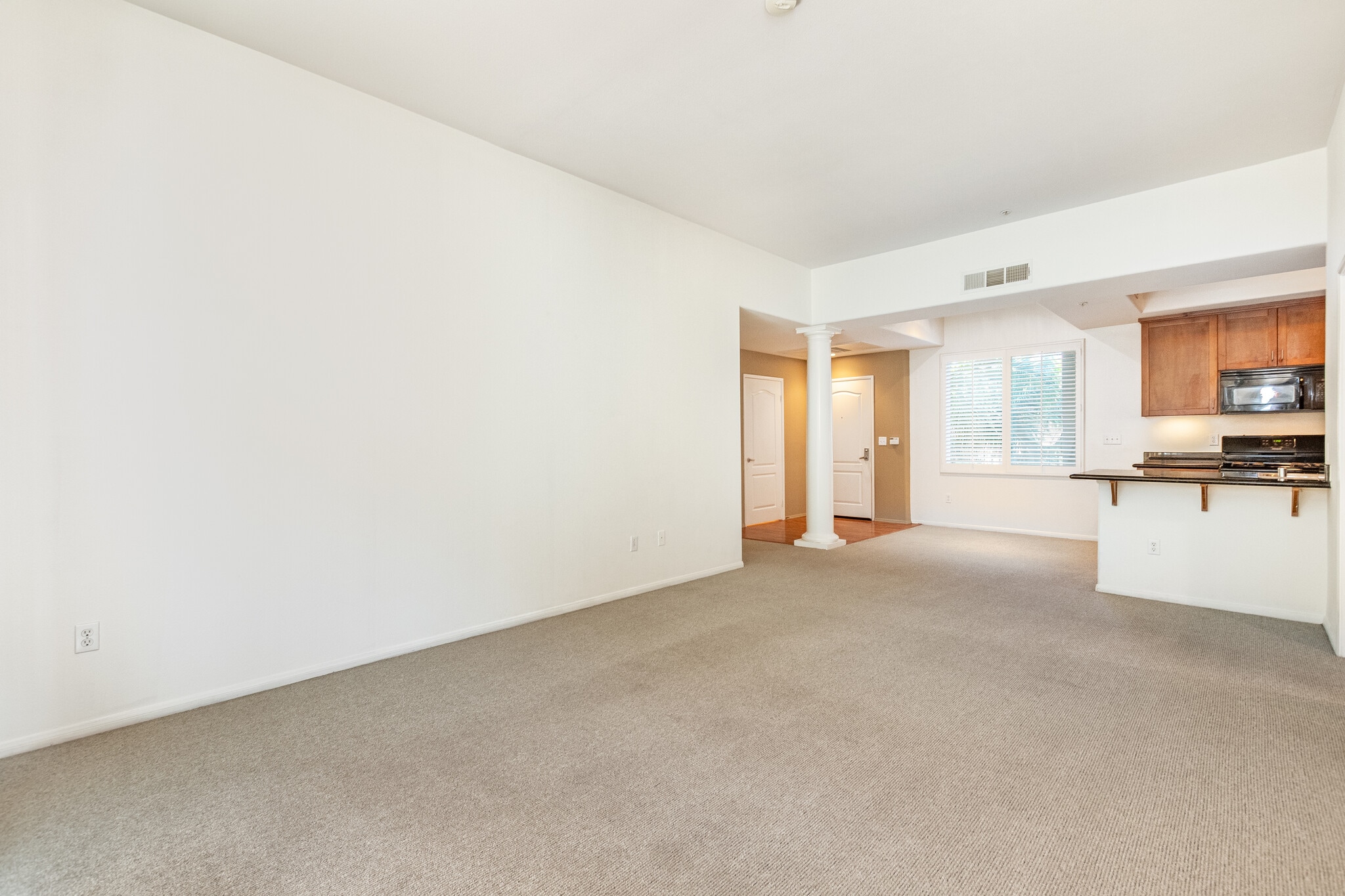 Building Photo - 4060 Glencoe Ave