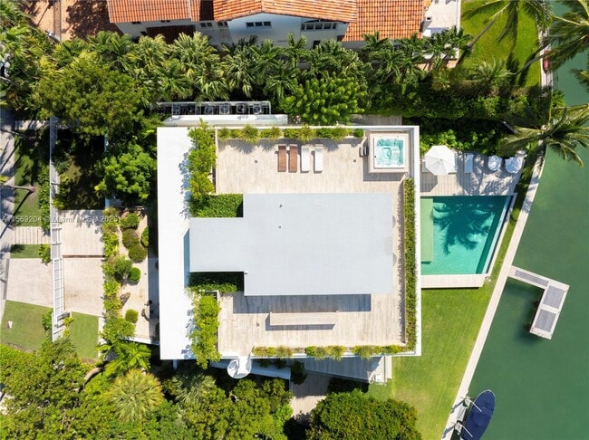 Building Photo - 440 S Mashta Dr