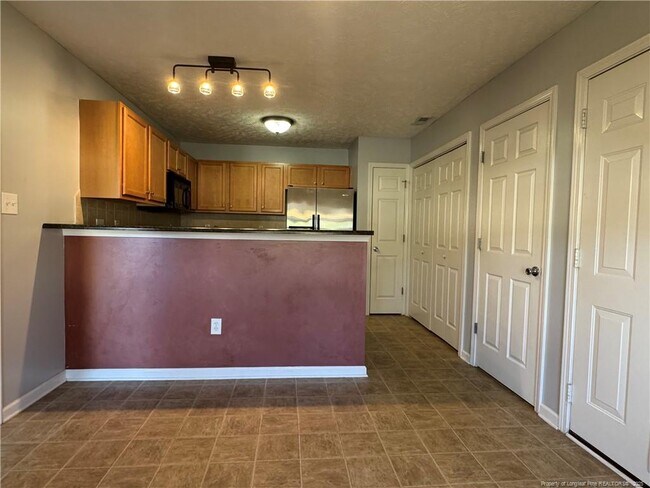Building Photo - 245 Wood Valley Ln