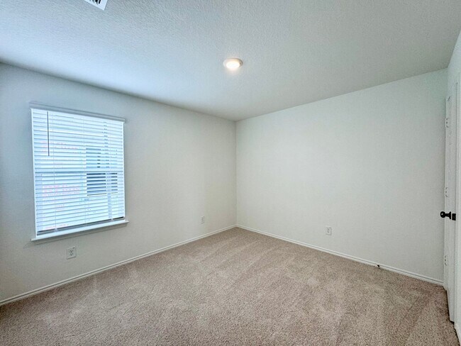 Building Photo - 4089 Lily Glade Ln