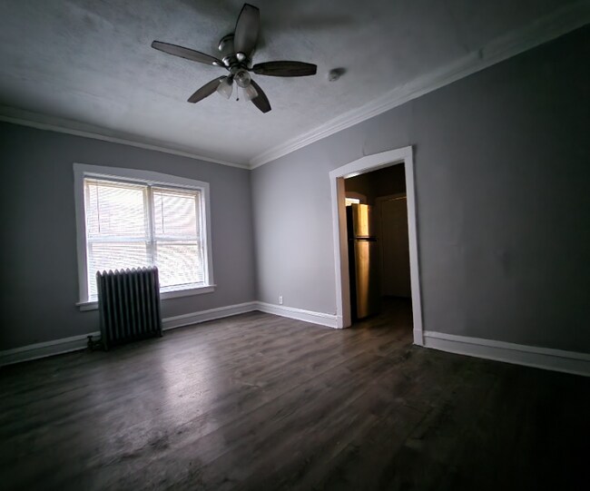Building Photo - 6633 S Ellis Ave