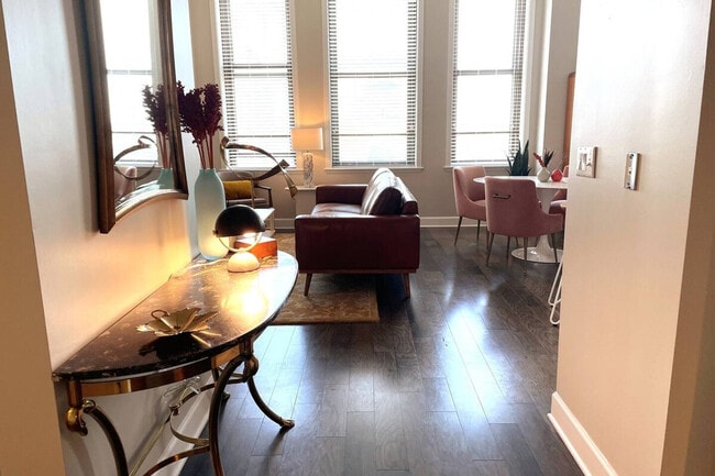 Building Photo - 272 E Main St