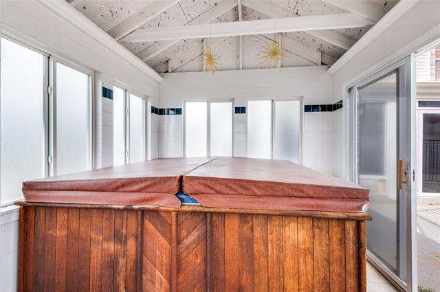 Building Photo - 1400 Endicott Dr