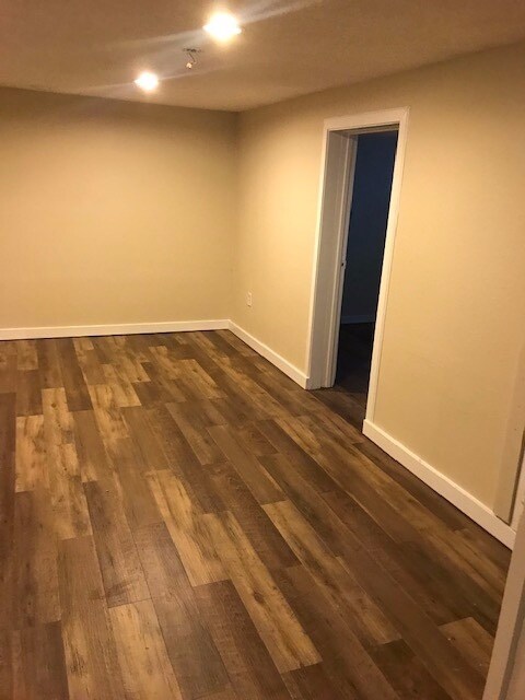 Building Photo - Nice 4 bedroom + Den Home in Minneapolis!